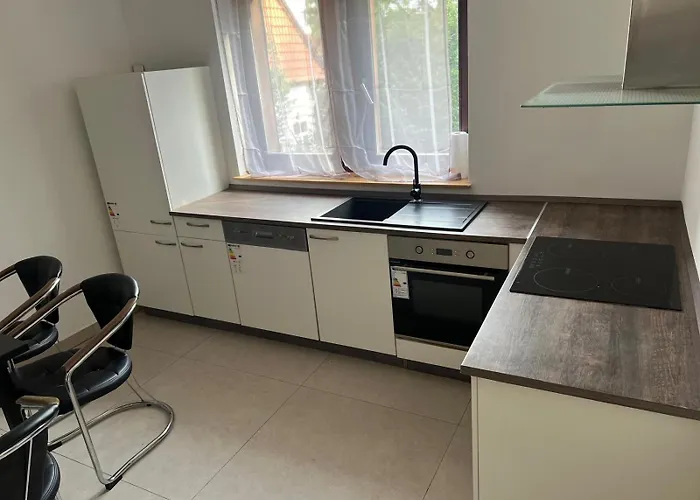 Apartamento Kaune Balkon Freies Wlan Kostenlose Parkplaetze Sarstedt